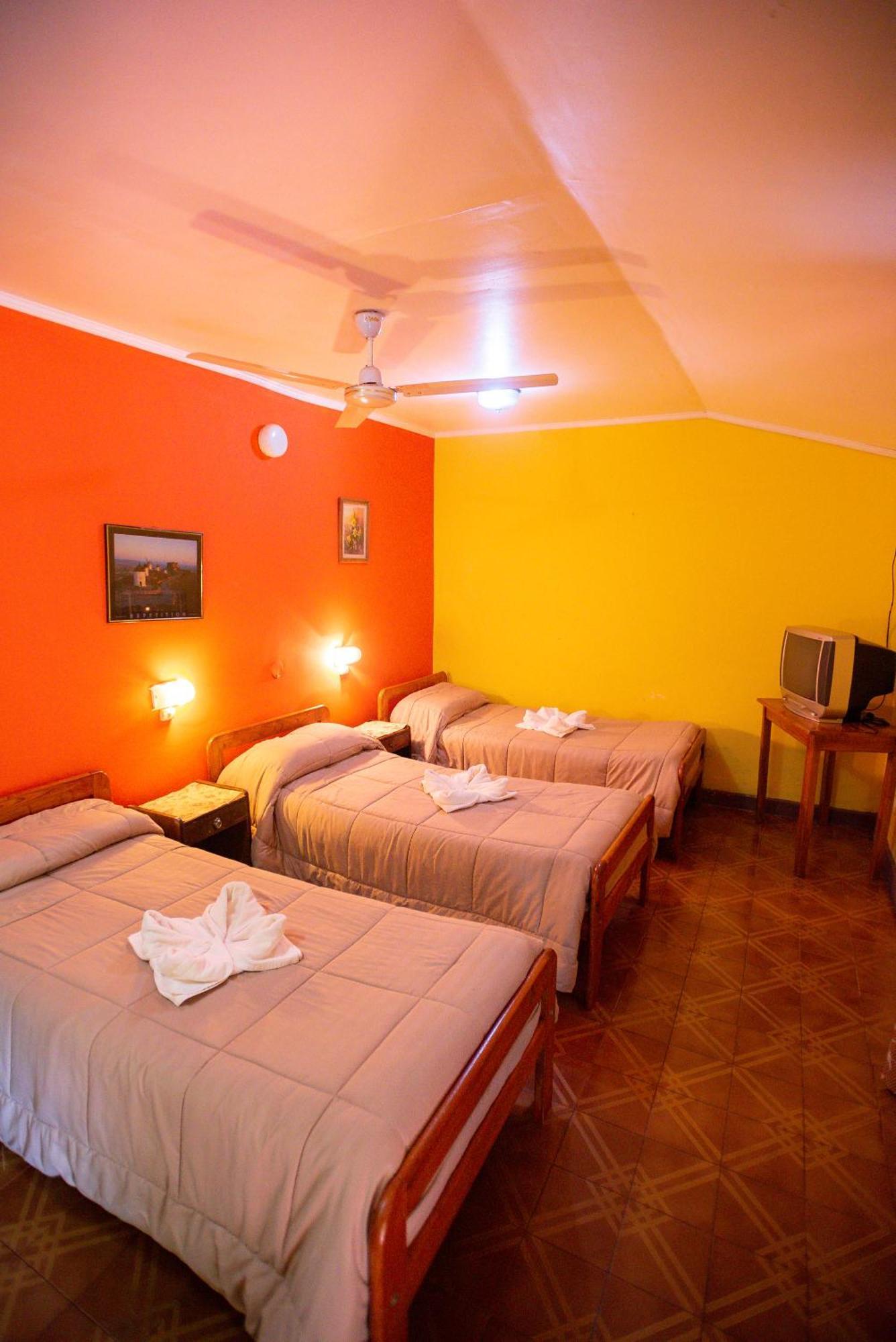 Hosteria Los Helechos Puerto Iguazu Exterior photo